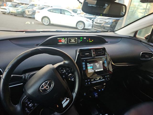 Used 2019 Toyota Prius XLE w/ Advanced Technology Package image 28