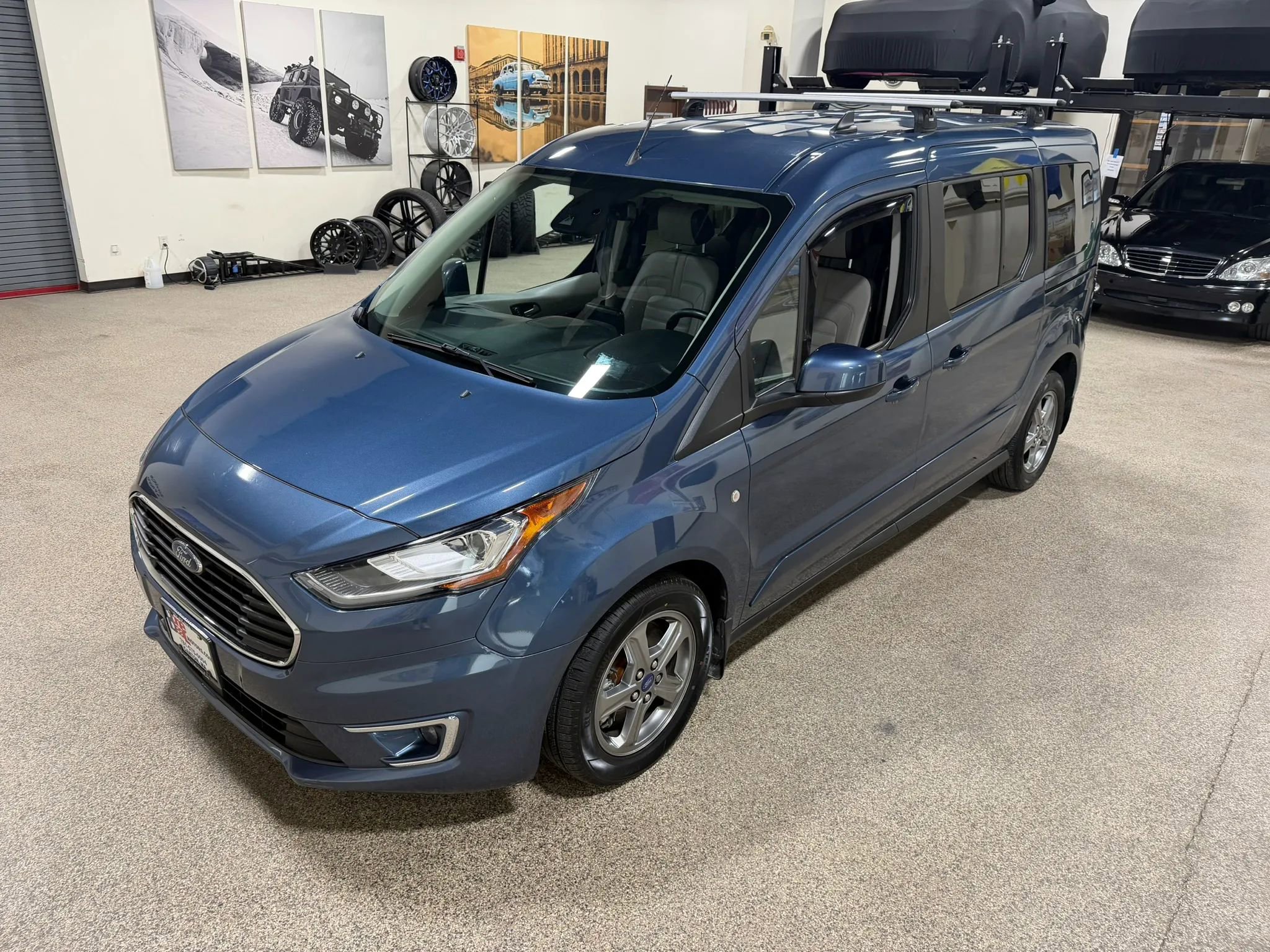 Used 2021 Ford Transit Connect Titanium w/ Trailer Tow Package FWD image 3