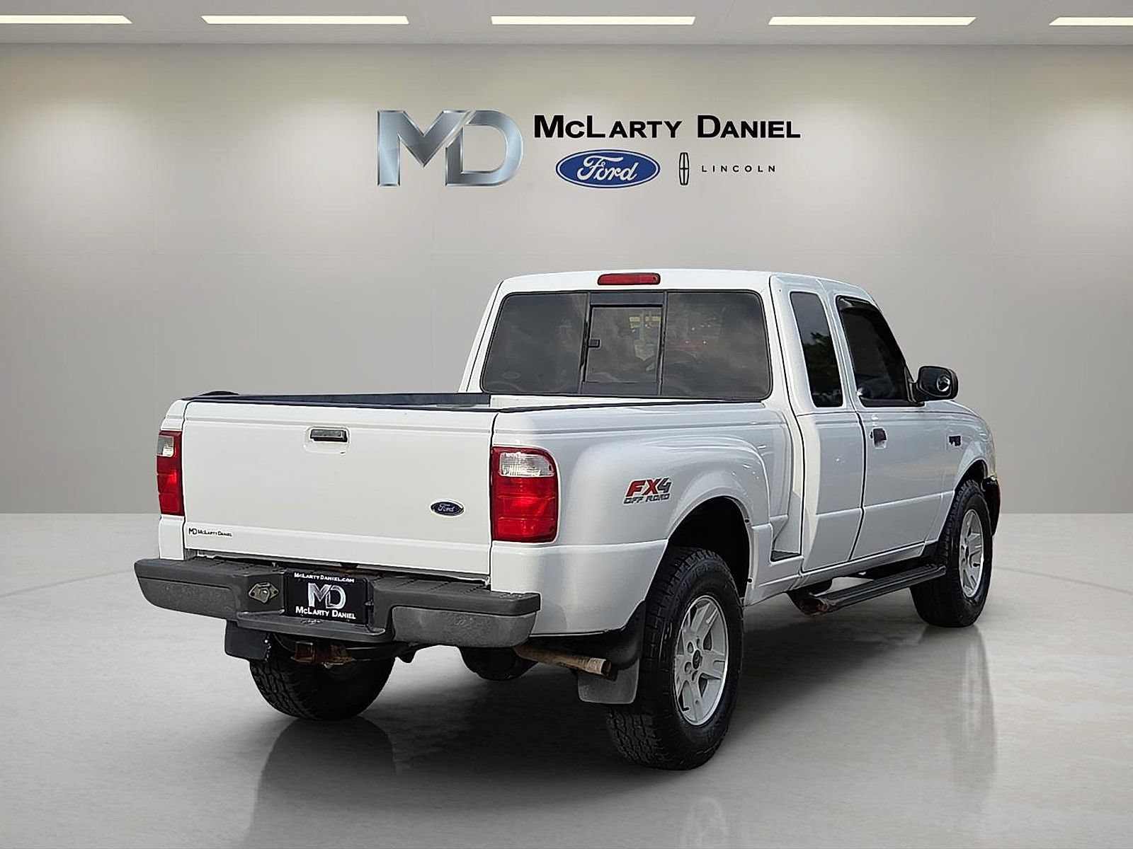 Used 2004 Ford Ranger XLT AWD/4WD image 5