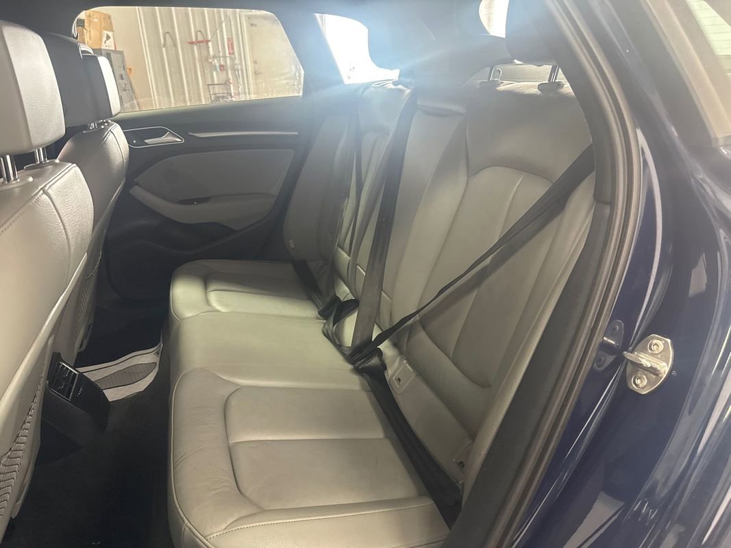 Used 2018 Audi A3 e-tron Premium Plus w/ Premium Plus Package image 17