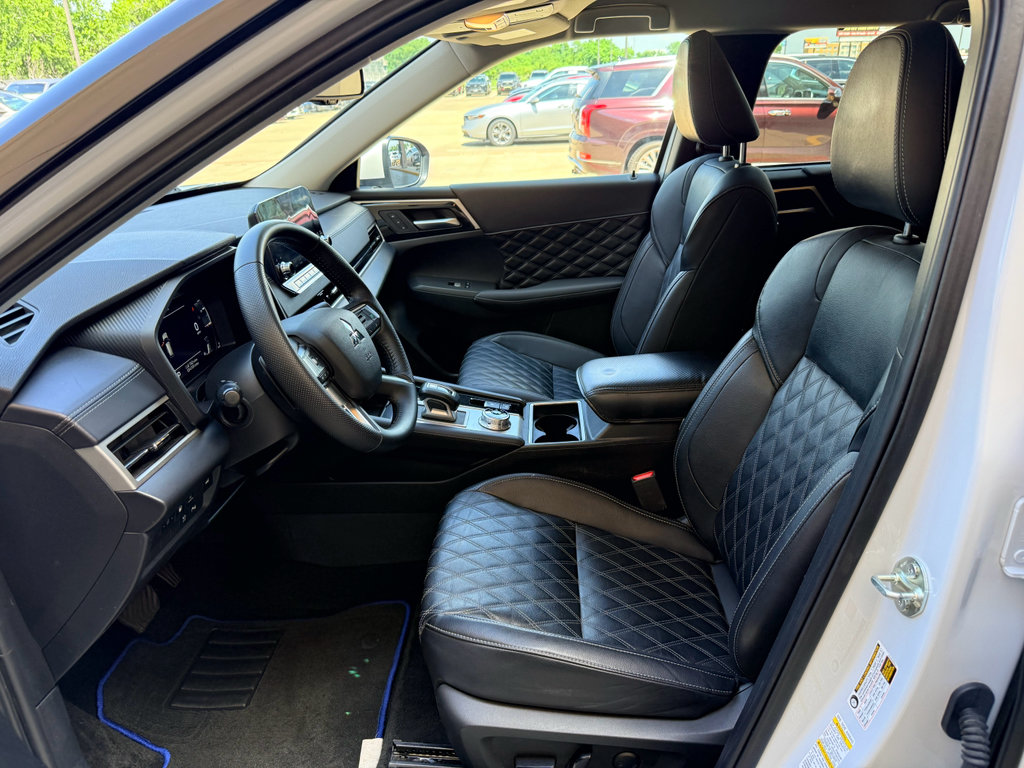 Used 2024 Mitsubishi Outlander SEL AWD/4WD image 10