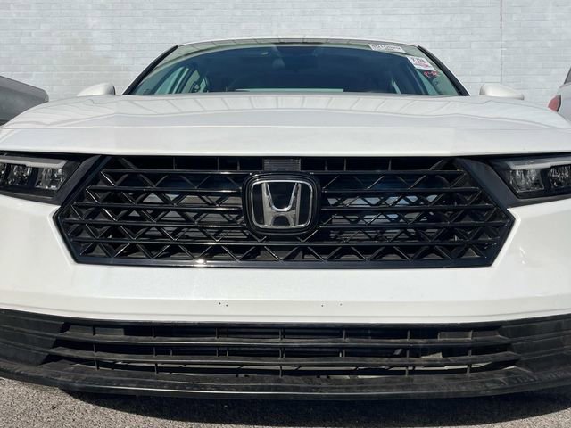 Used 2023 Honda Accord EX image 9