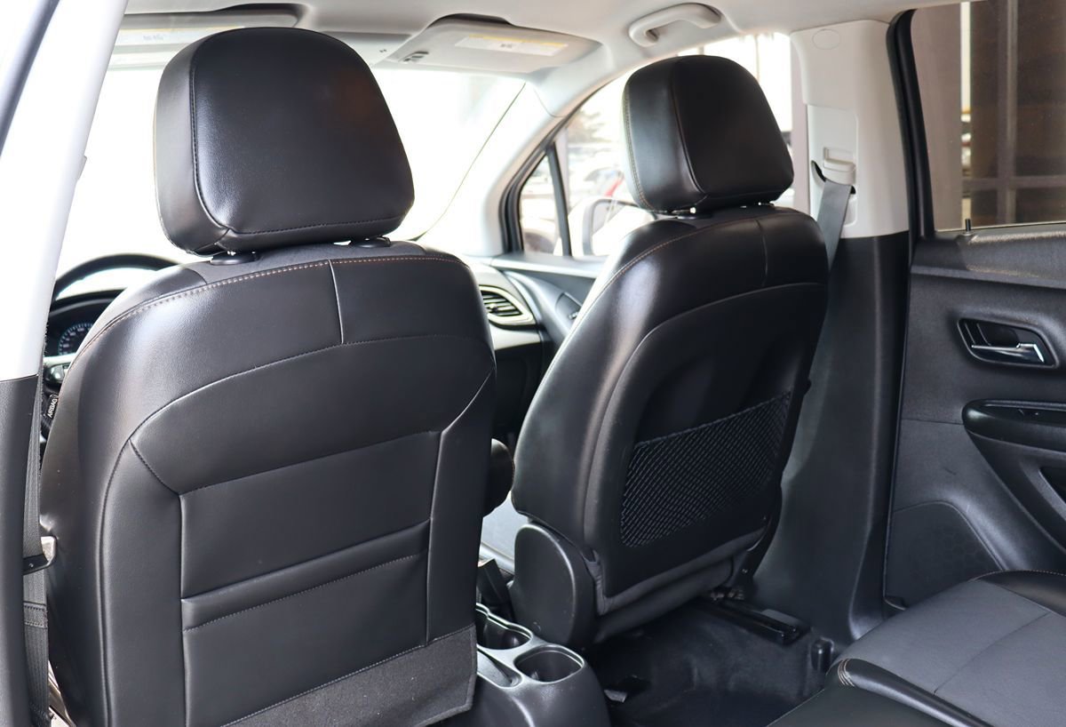 Used 2021 Chevrolet Trax LT AWD/4WD image 31