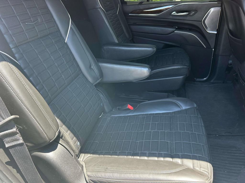 Used 2021 Cadillac Escalade Sport Platinum AWD/4WD image 24