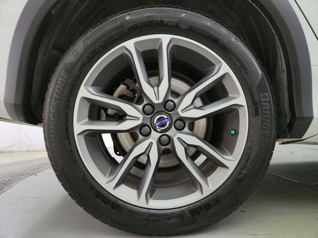 Used 2018 Volvo V60 T5 Cross Country AWD/4WD image 34
