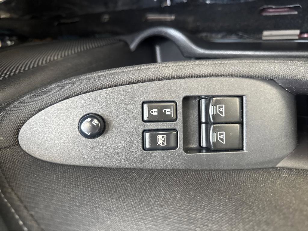 Used 2016 Nissan 370Z Touring image 26