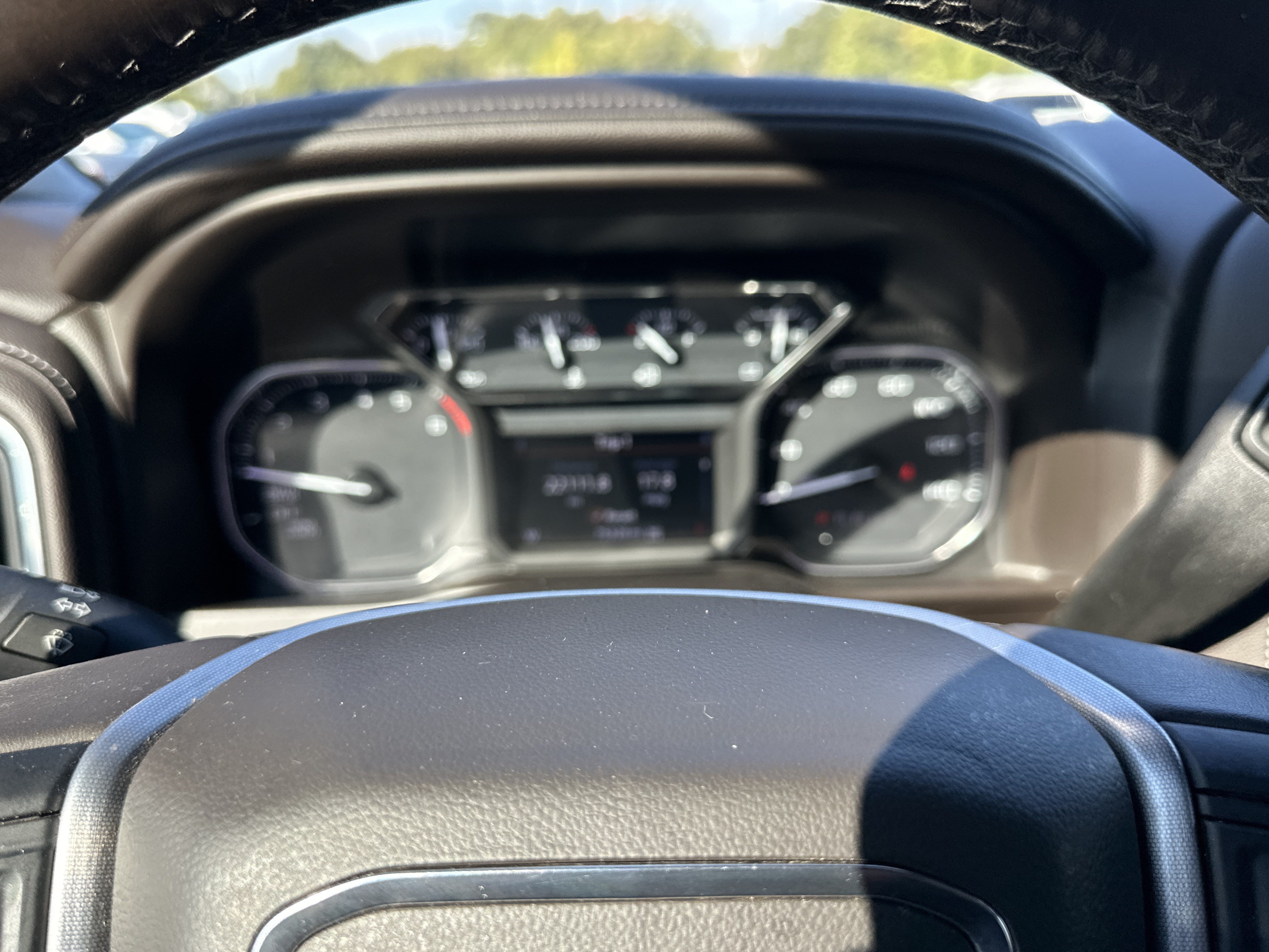 Used 2021 GMC Sierra 1500 SLT w/ SLT Premium Package AWD/4WD image 28