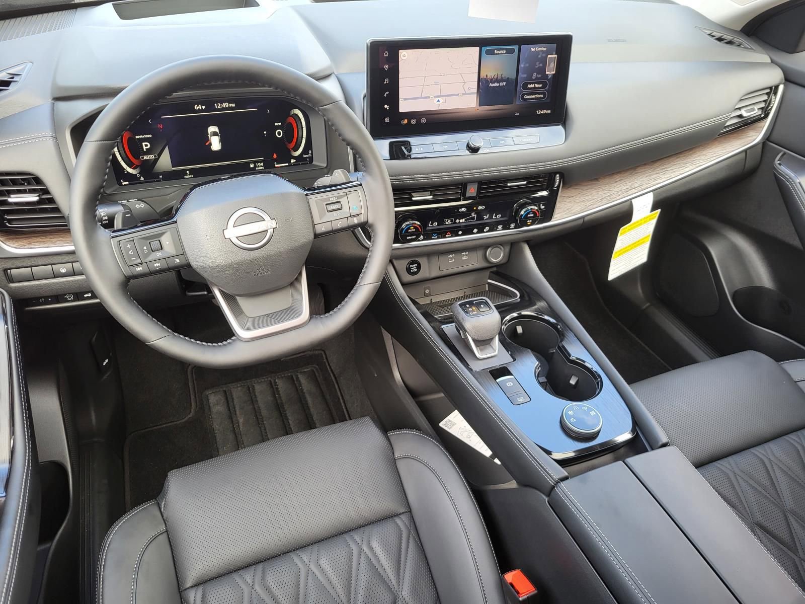 New 2026 Nissan Rogue Platinum image 2