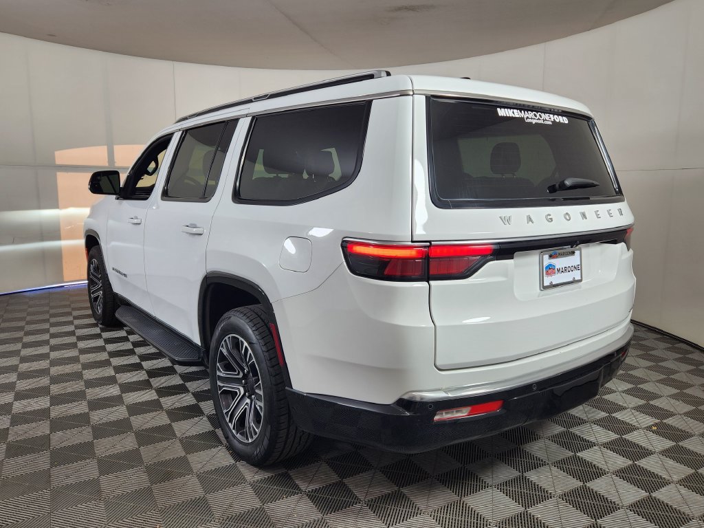 Used 2024 Jeep Wagoneer Series II AWD/4WD image 5