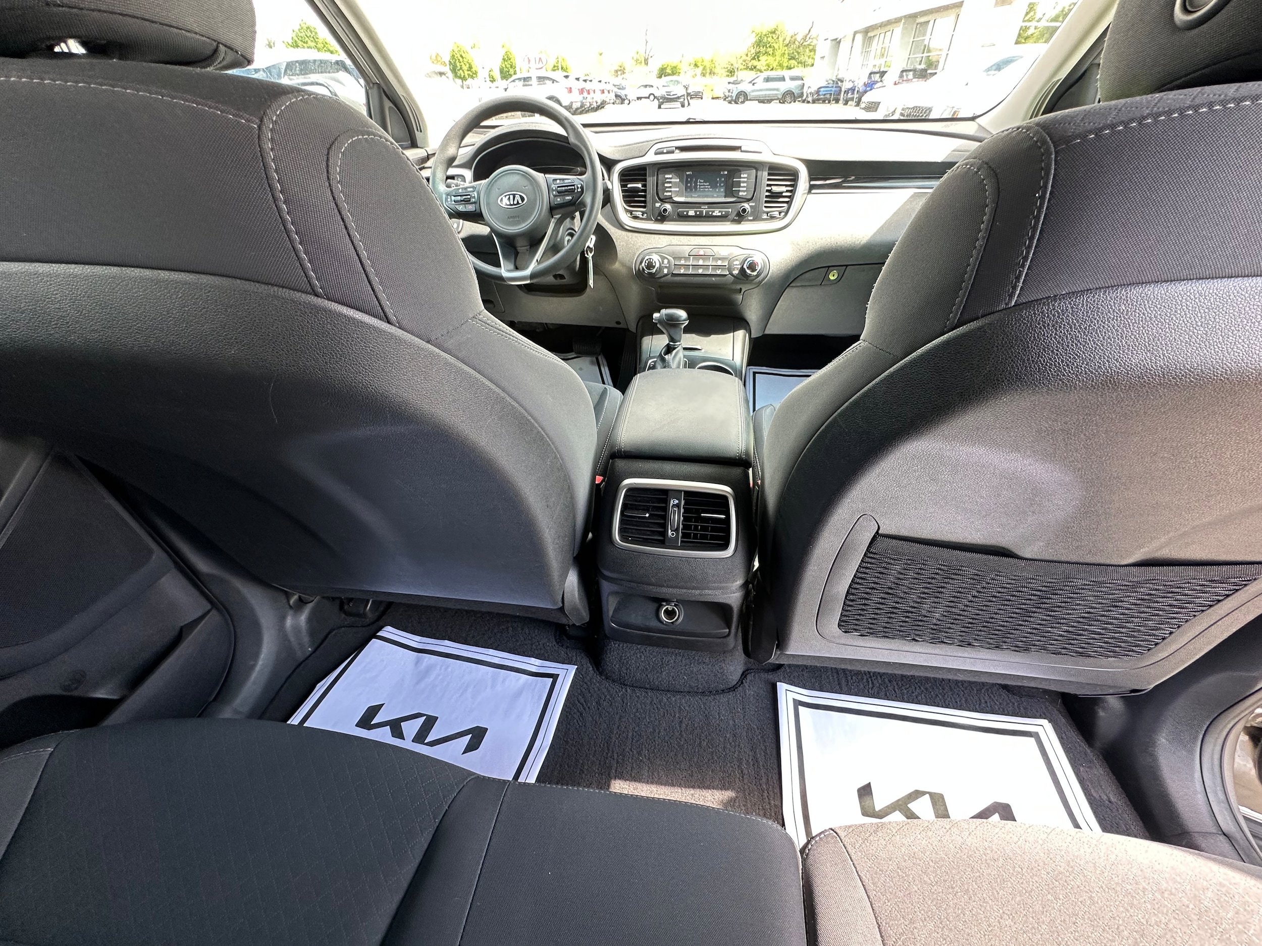Used 2018 Kia Sorento L FWD image 15