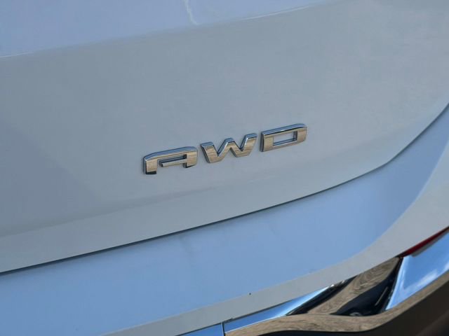 Used 2024 GMC Terrain SLT image 12