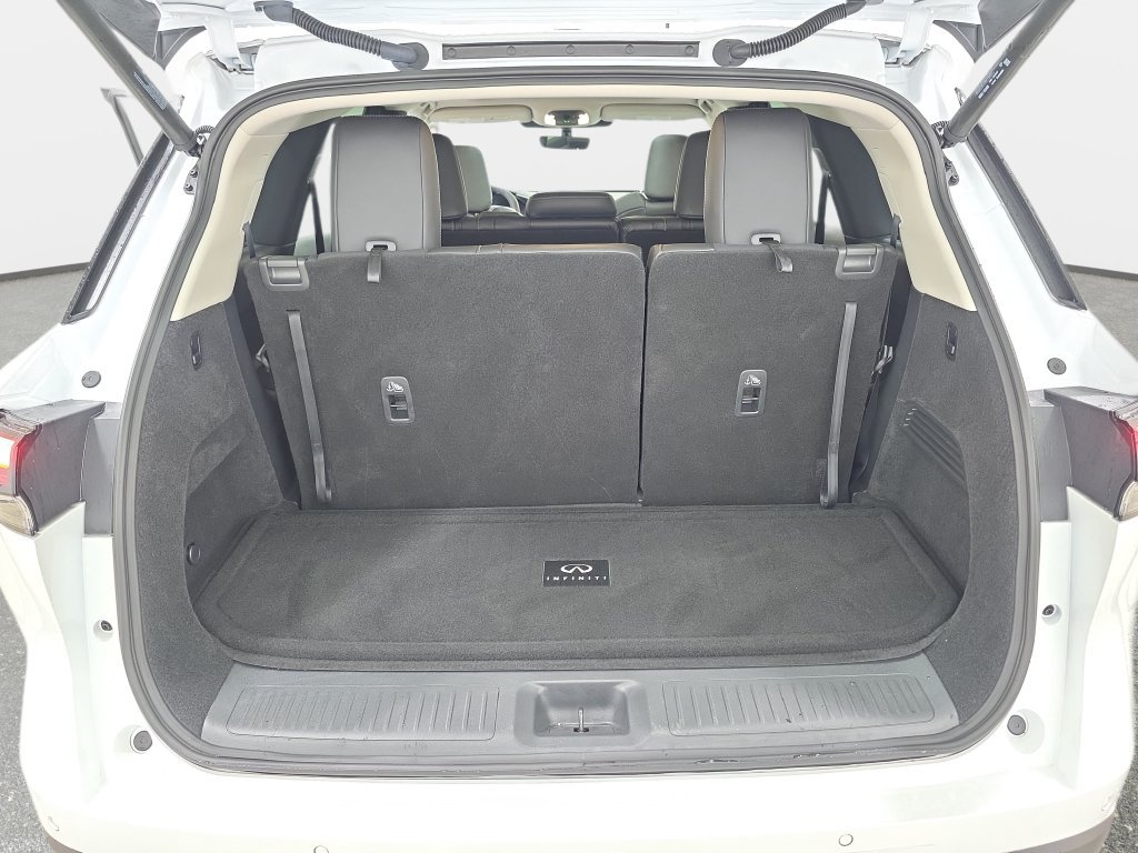Certified 2027 INFINITI QX60 Luxe w/ Cargo Package AWD/4WD image 32