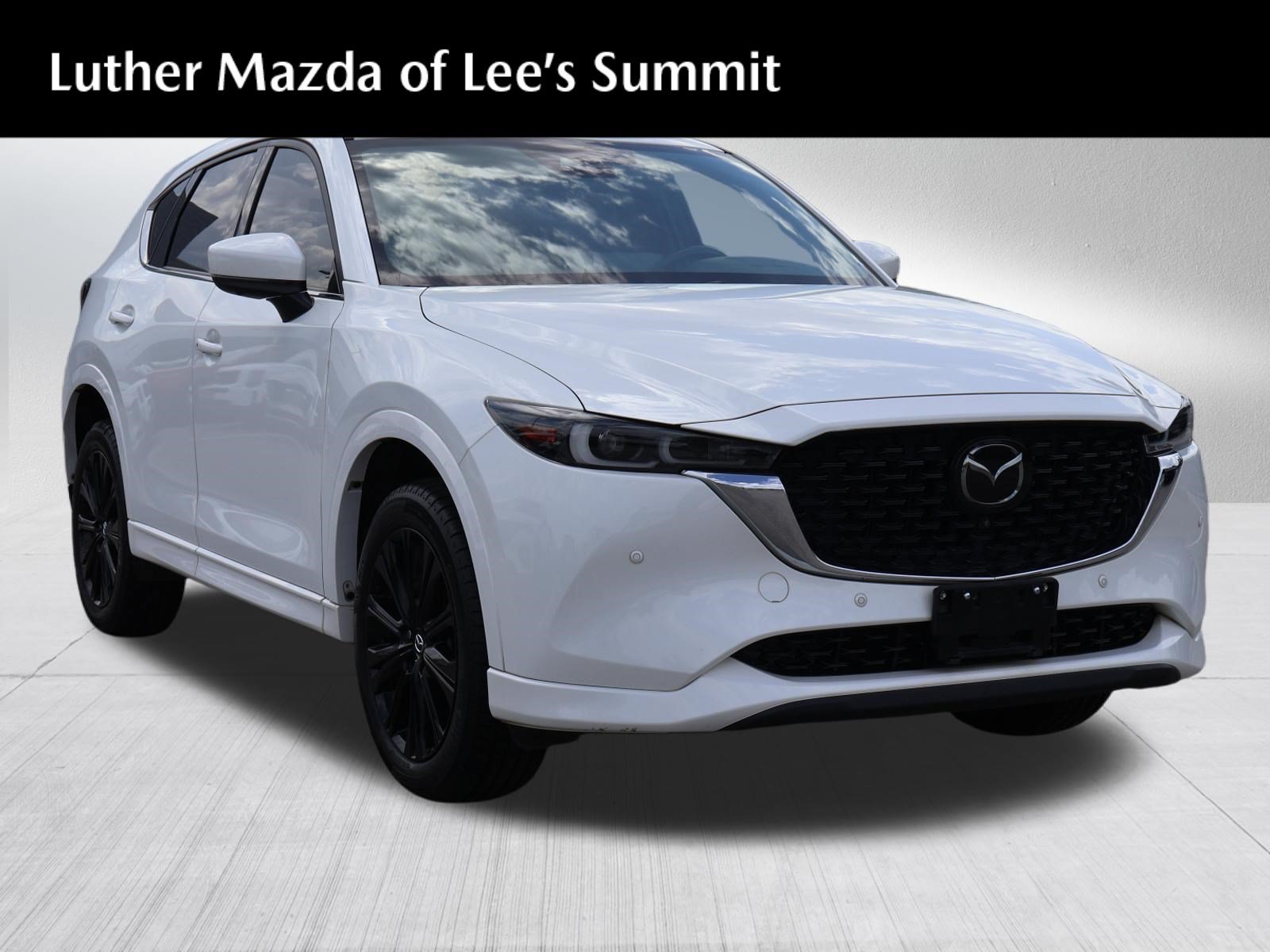Used 2022 MAZDA CX-5 Signature AWD/4WD image 1