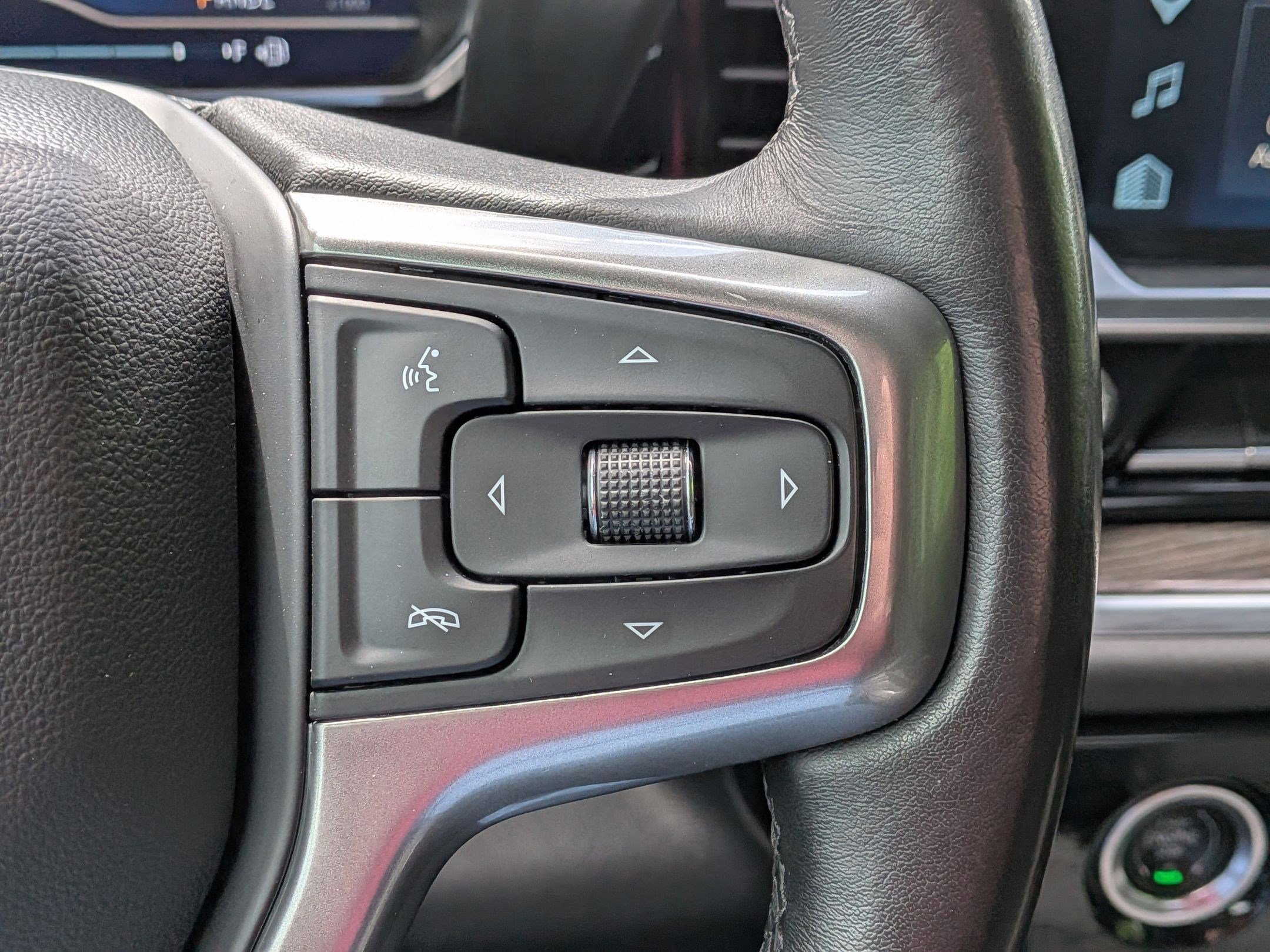 Certified 2022 Chevrolet Silverado 1500 LT AWD/4WD image 18