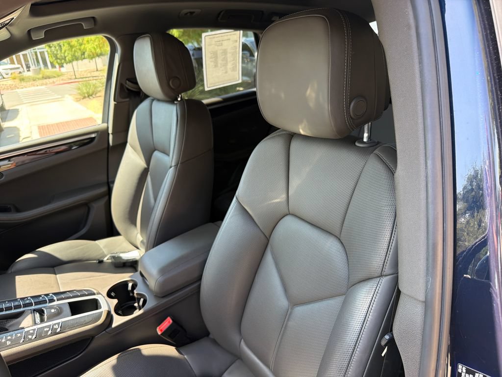 Used 2020 Porsche Macan S AWD/4WD image 21