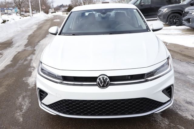 Used 2025 Volkswagen Jetta SE image 7