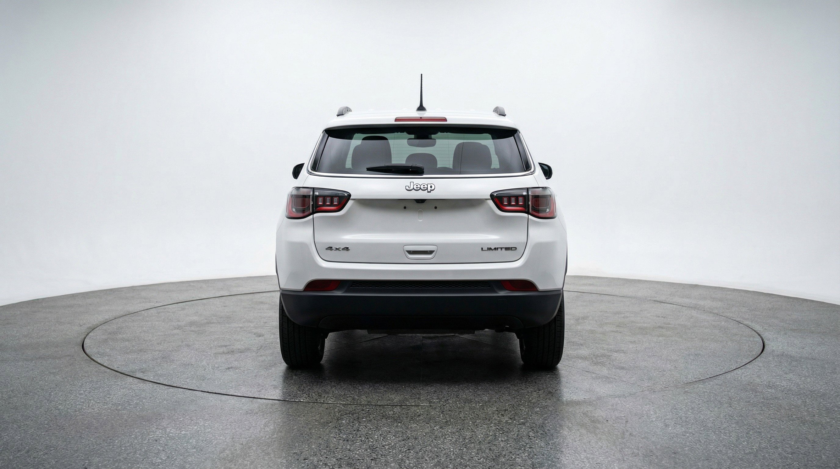 Used 2025 Jeep Compass Latitude image 7