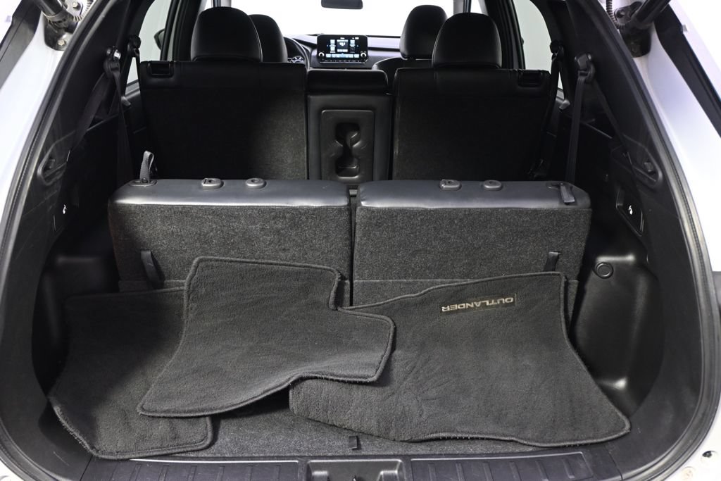 Used 2024 Mitsubishi Outlander SE AWD/4WD image 19
