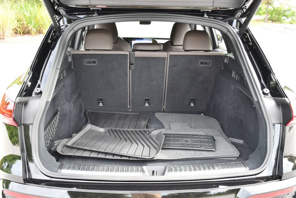 Used 2025 Audi Q5 Prestige AWD/4WD image 48