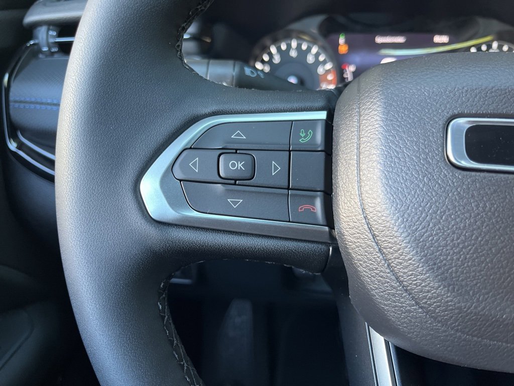 New 2026 Jeep Compass Latitude image 38