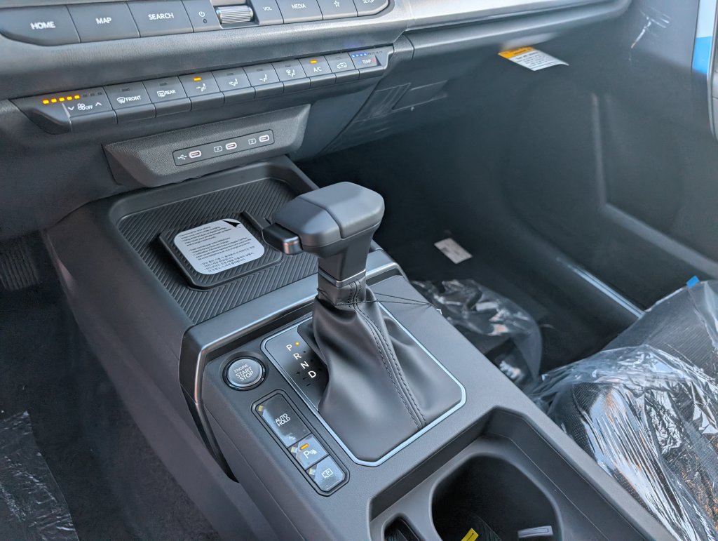 New 2027 Kia Seltos S FWD image 18