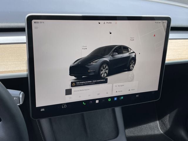 Used 2024 Tesla Model Y Long Range AWD/4WD image 16
