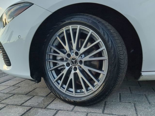 Used 2025 Mercedes-Benz CLA 250 image 32