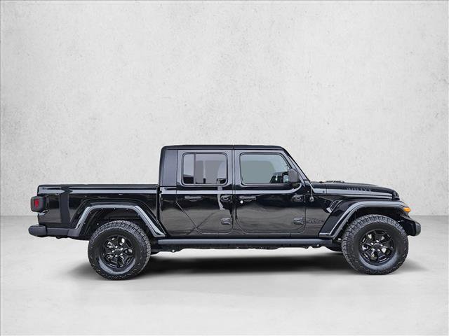 Used 2022 Jeep Gladiator Willys image 4