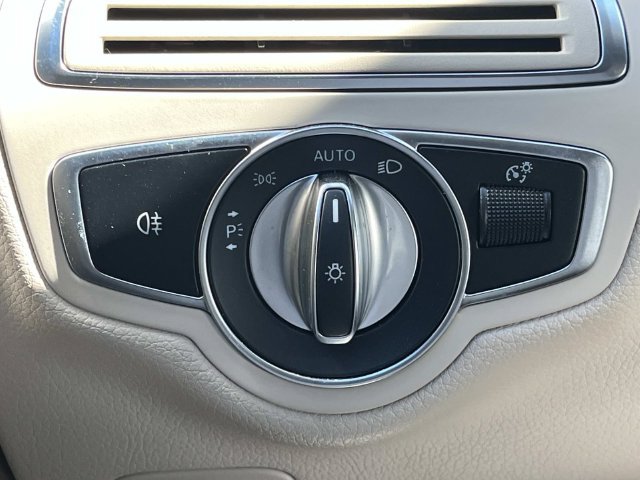 Used 2021 Mercedes-Benz C 300 4MATIC Sedan image 36