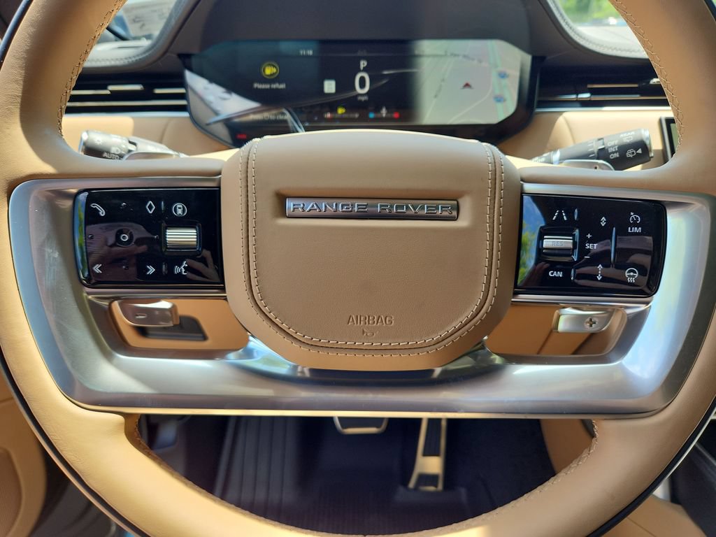 New 2026 Land Rover Range Rover Long Wheelbase SE AWD/4WD image 18