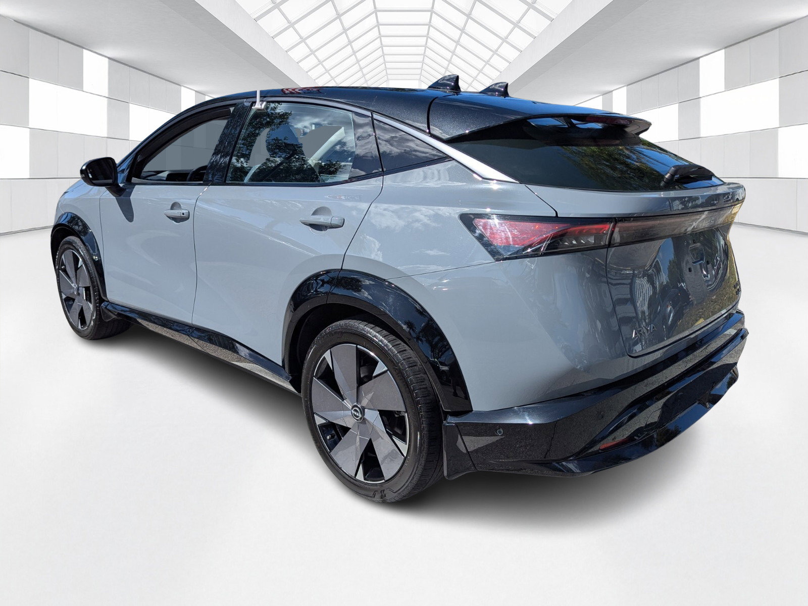 Certified 2024 Nissan Ariya AWD image 5