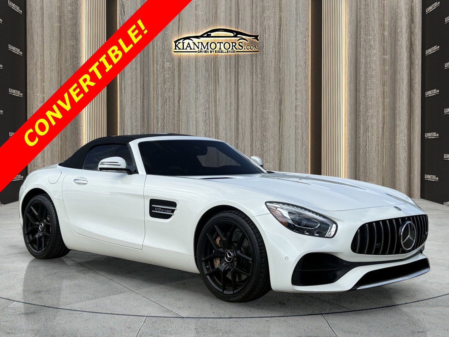 Used 2018 Mercedes-Benz AMG GT Roadster image 1