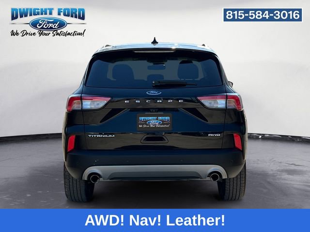 Certified 2022 Ford Escape Titanium image 4