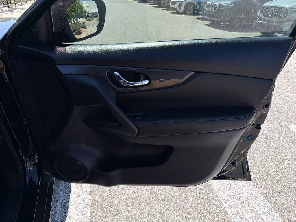 Used 2018 Nissan Rogue S w/ S Value Package FWD image 35