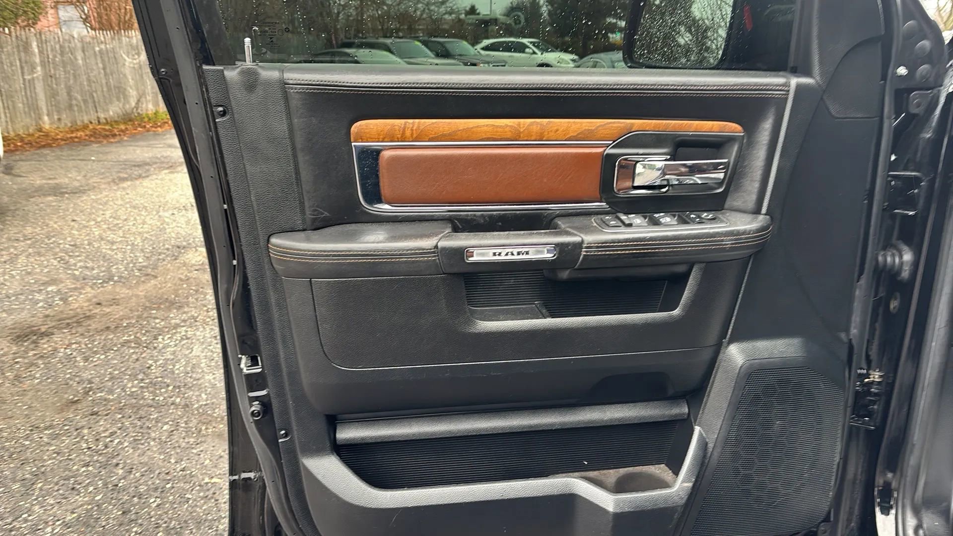 Used 2014 RAM 1500 Laramie Longhorn w/ Convenience Group image 10