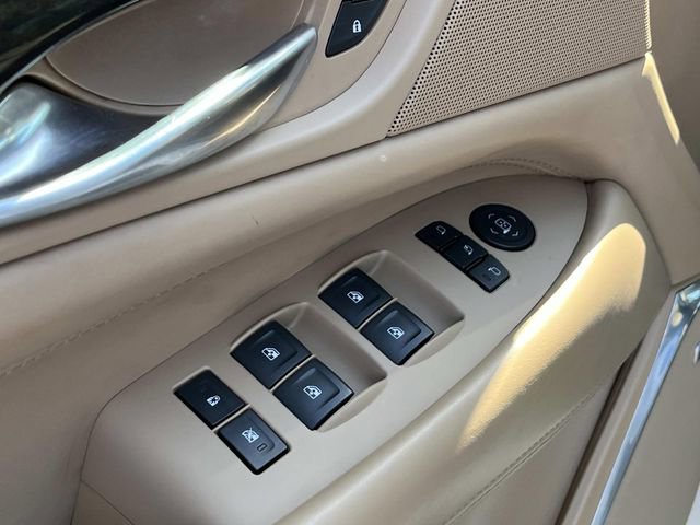 Used 2018 Cadillac Escalade ESV Platinum AWD/4WD image 38