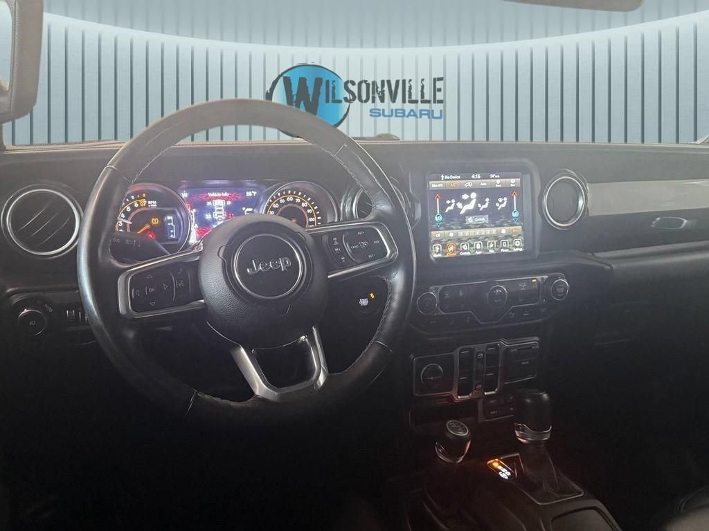 Used 2022 Jeep Wrangler Unlimited Sahara AWD/4WD image 13