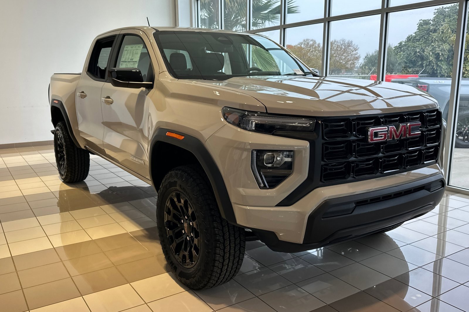 New 2026 GMC Canyon Elevation image 9
