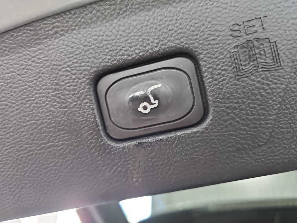Used 2024 Ford Edge SEL w/ Convenience Package AWD/4WD image 13