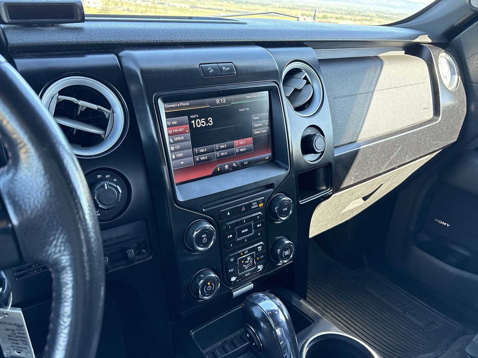 Used 2014 Ford F150 FX4 w/ Equipment Group 402A Luxury AWD/4WD image 23