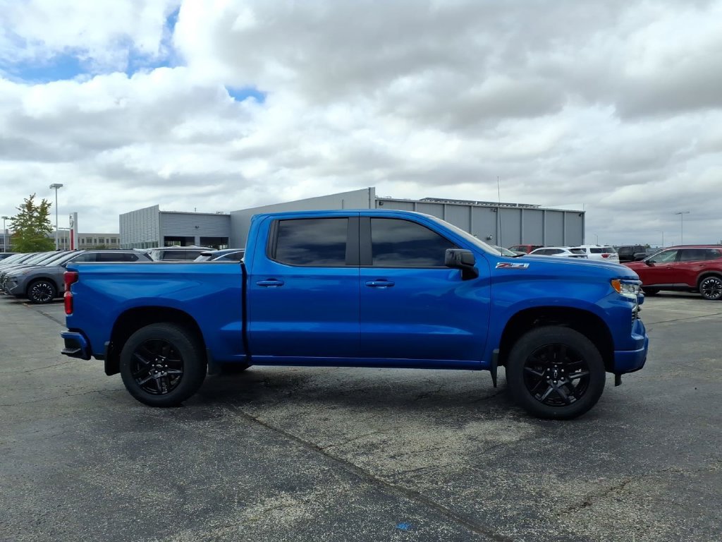 Used 2023 Chevrolet Silverado 1500 RST AWD/4WD image 4