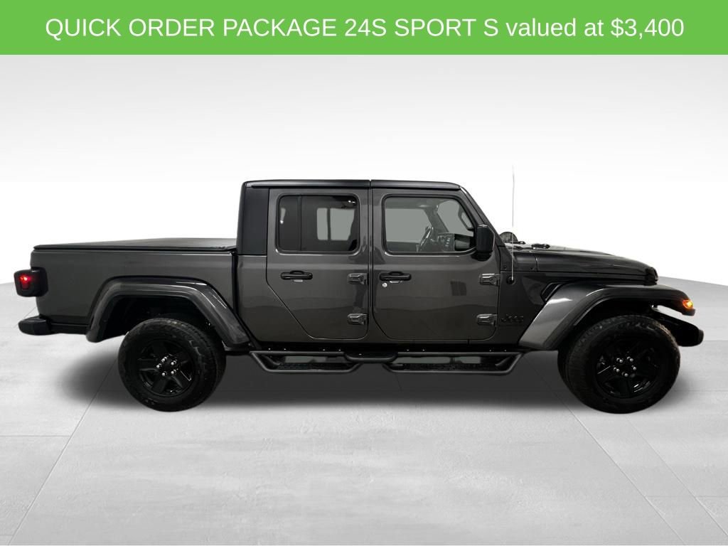 Used 2021 Jeep Gladiator Sport AWD/4WD image 3