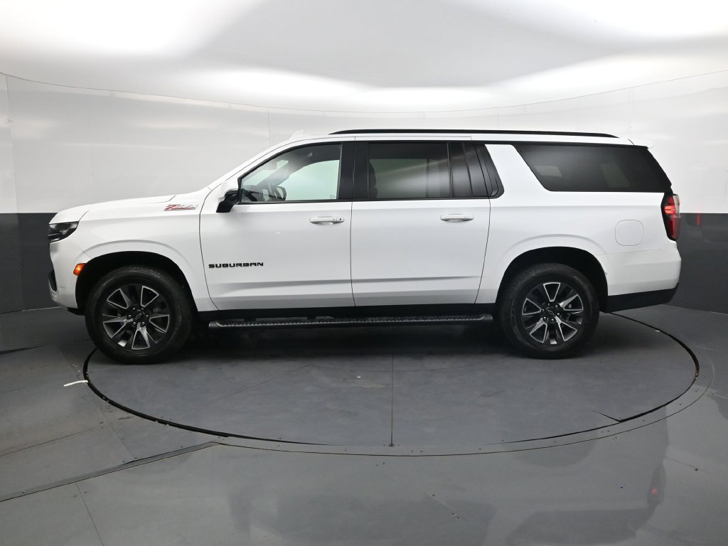 Used 2022 Chevrolet Suburban Z71 w/ Luxury Package AWD/4WD image 7