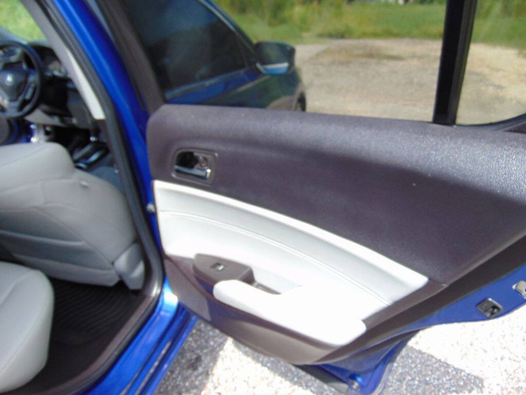 Used 2017 Acura ILX FWD image 22