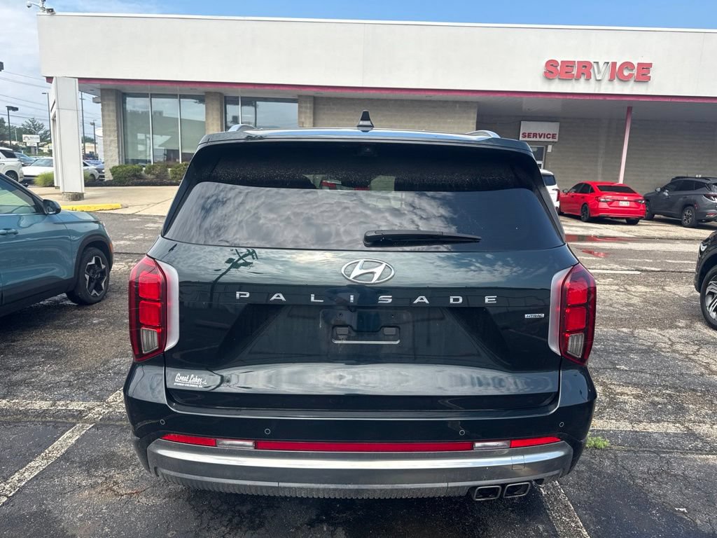 Used 2024 Hyundai Palisade Calligraphy AWD/4WD image 3