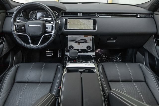 Used 2022 Land Rover Range Rover Velar R-Dynamic S image 7