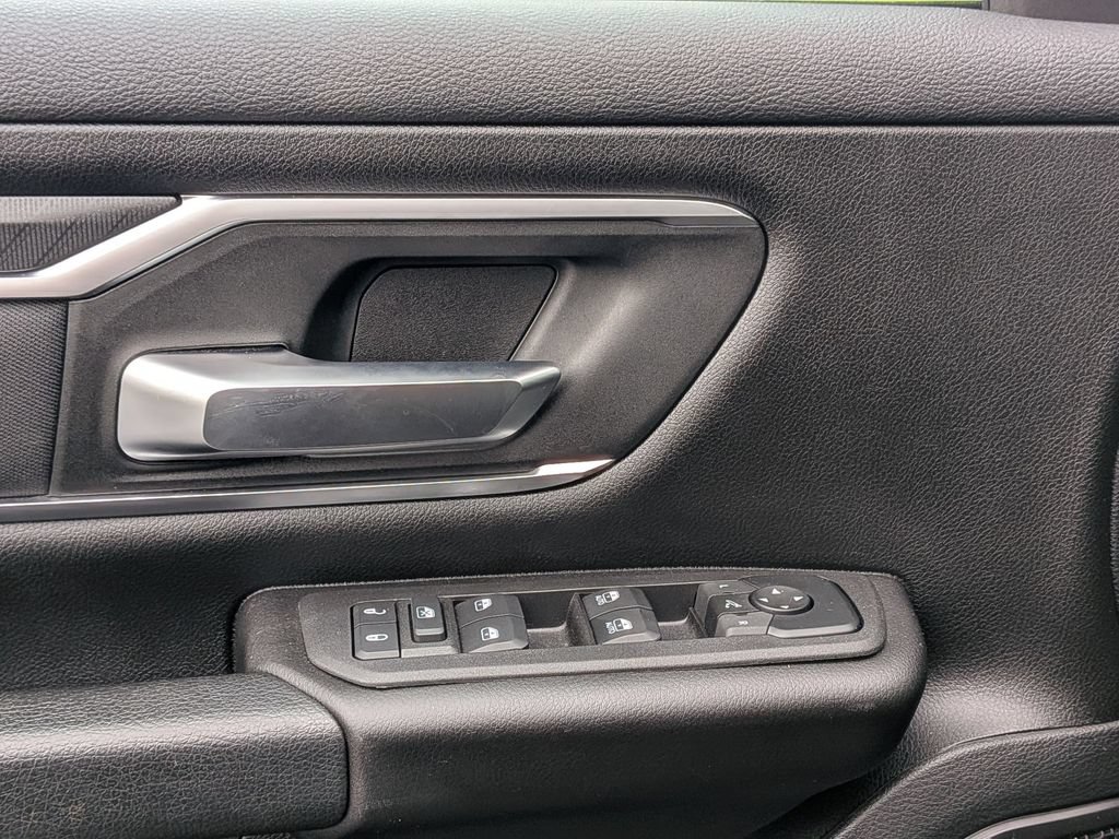 Used 2025 RAM 1500 Big Horn AWD/4WD image 11