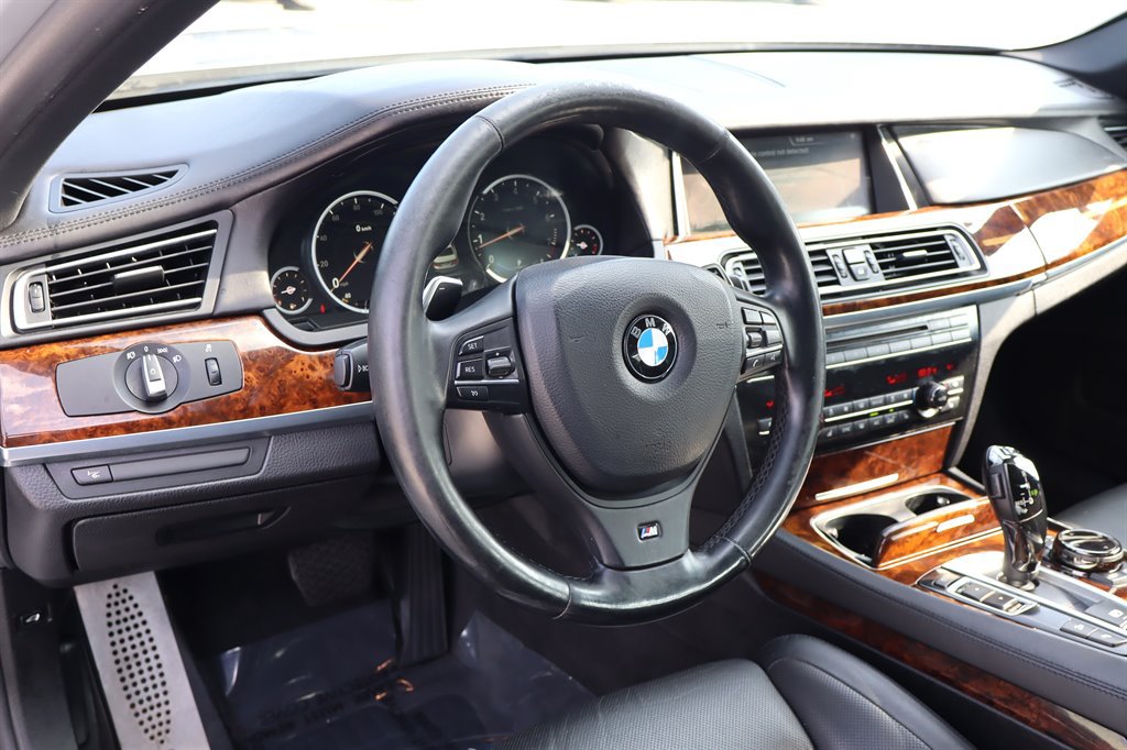 Used 2014 BMW 750Li xDrive AWD/4WD image 14