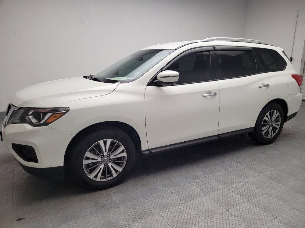 Used 2020 Nissan Pathfinder SV FWD image 2