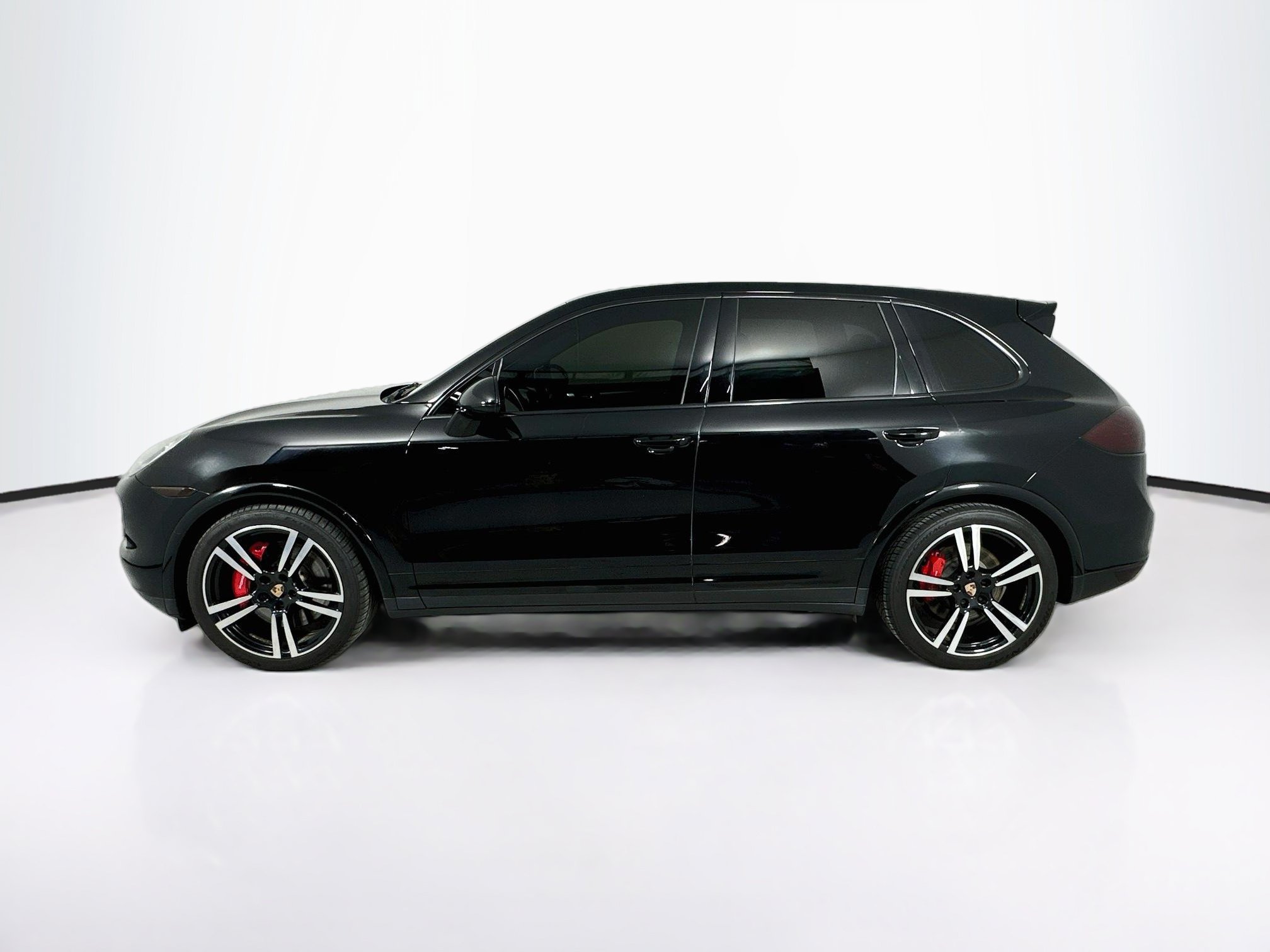 Used 2014 Porsche Cayenne Turbo S AWD/4WD image 9